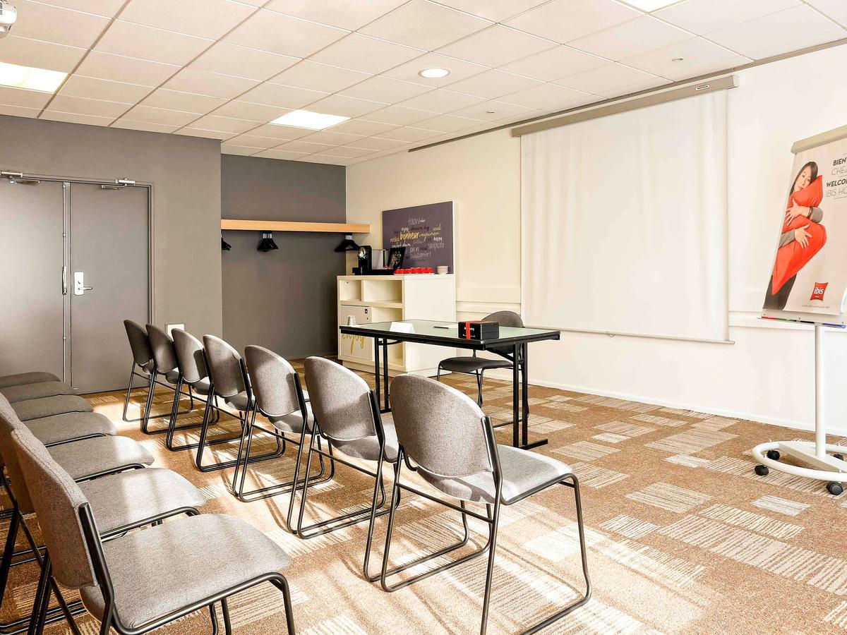 Ibis Nancy-Brabois Hotel Vandoeuvre-les-Nancy Bagian luar foto