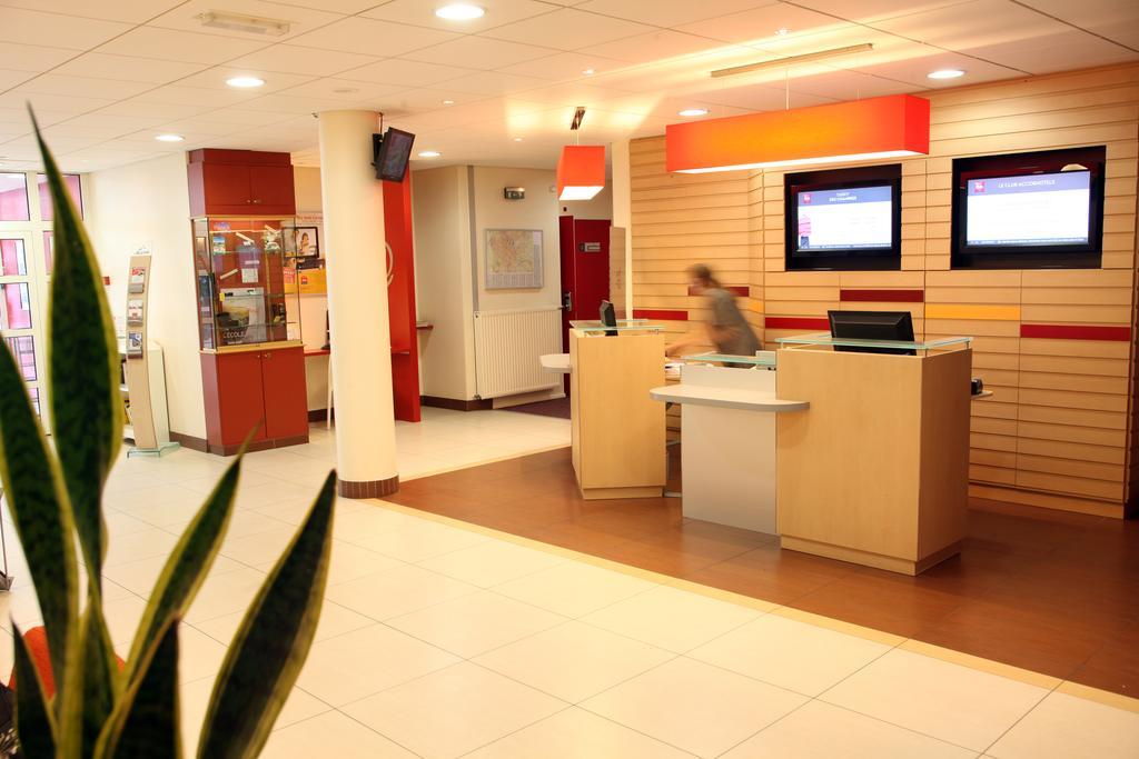 Ibis Nancy-Brabois Hotel Vandoeuvre-les-Nancy Bagian luar foto